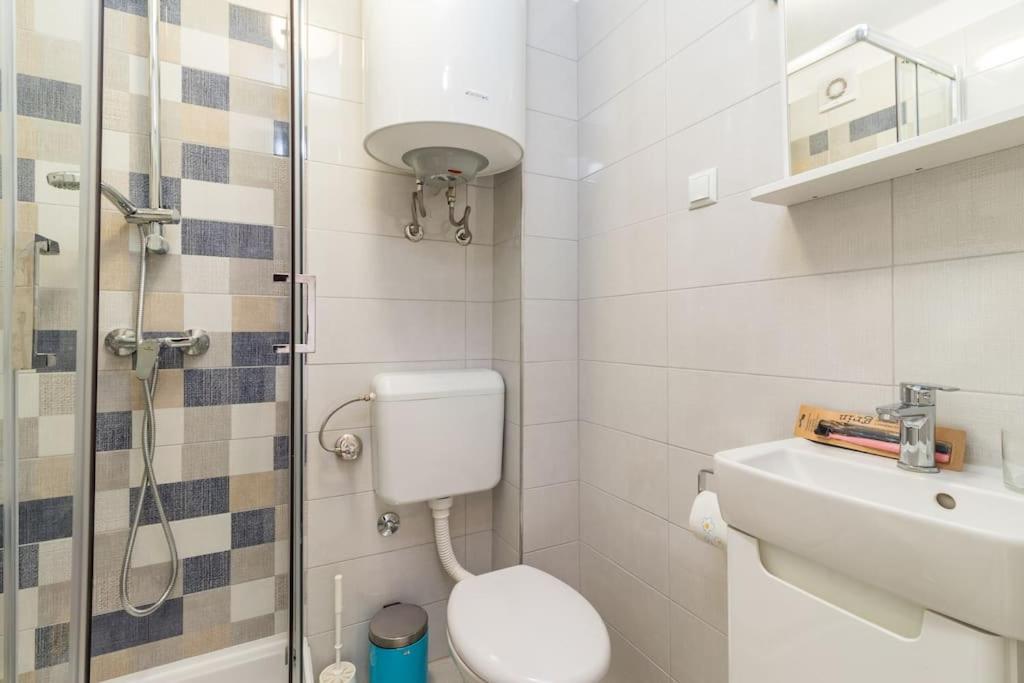 Quirky Apartment Arena With Parking Πούλα Εξωτερικό φωτογραφία